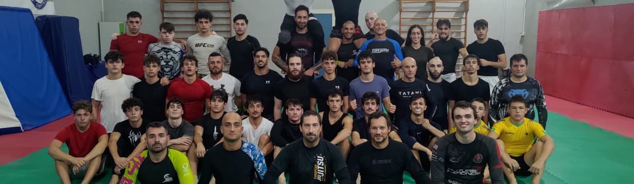 Exterior or interior of Ground Pressure Team - BJJ e MMA Vomero - Stadio Collana