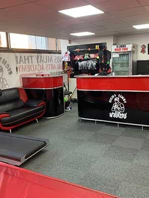 8 Limbs Muay Thai Martial Arts Academy logo