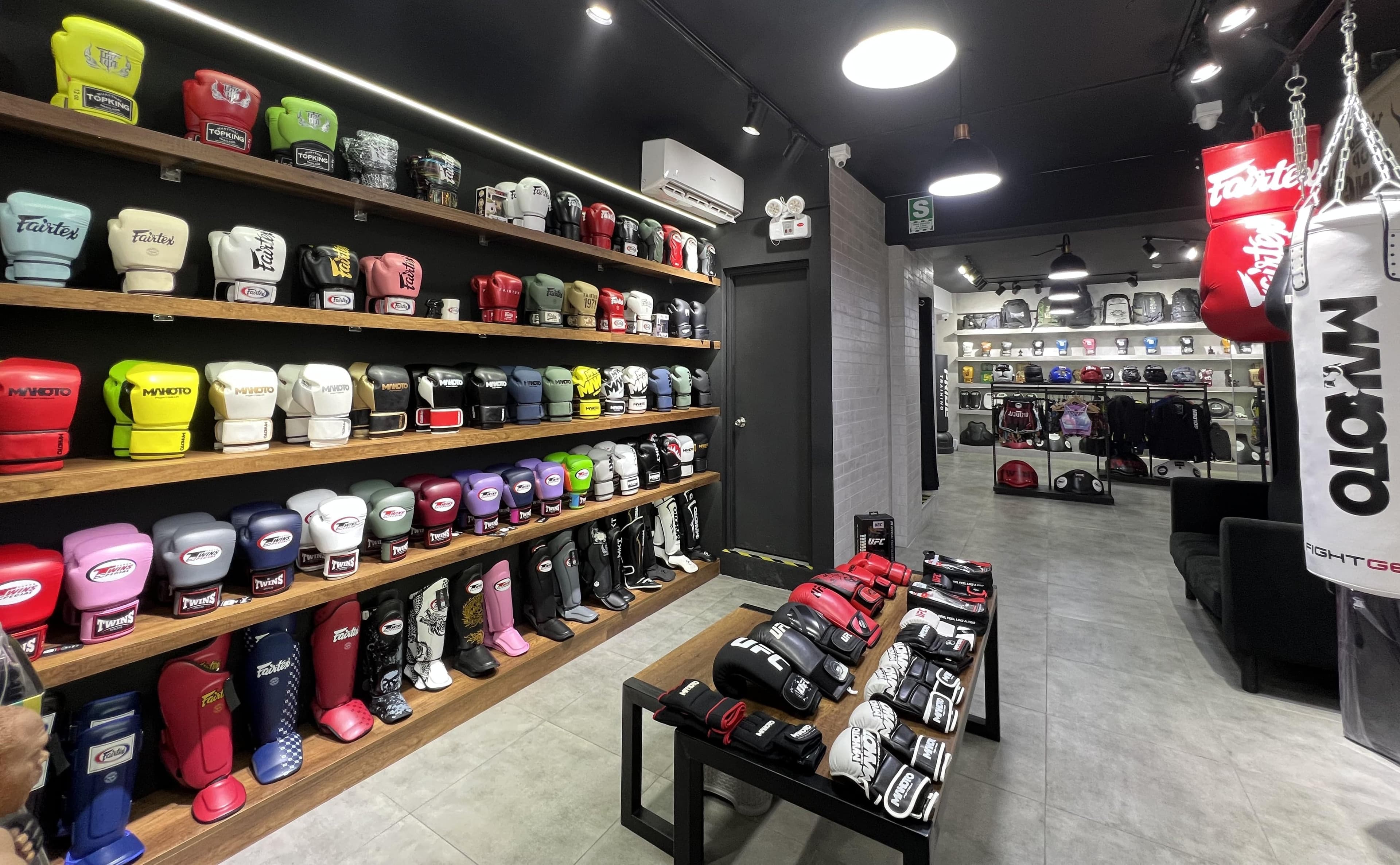 Main image of MMA Store Peru Surco