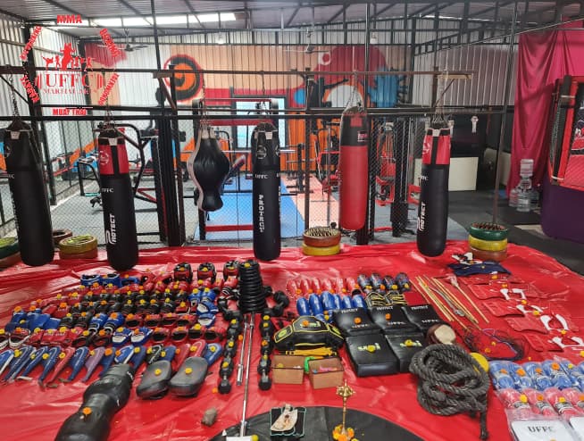 यूएफएफसी Ultimatum Muaythai | MMA | boxing | grappling | karate logo