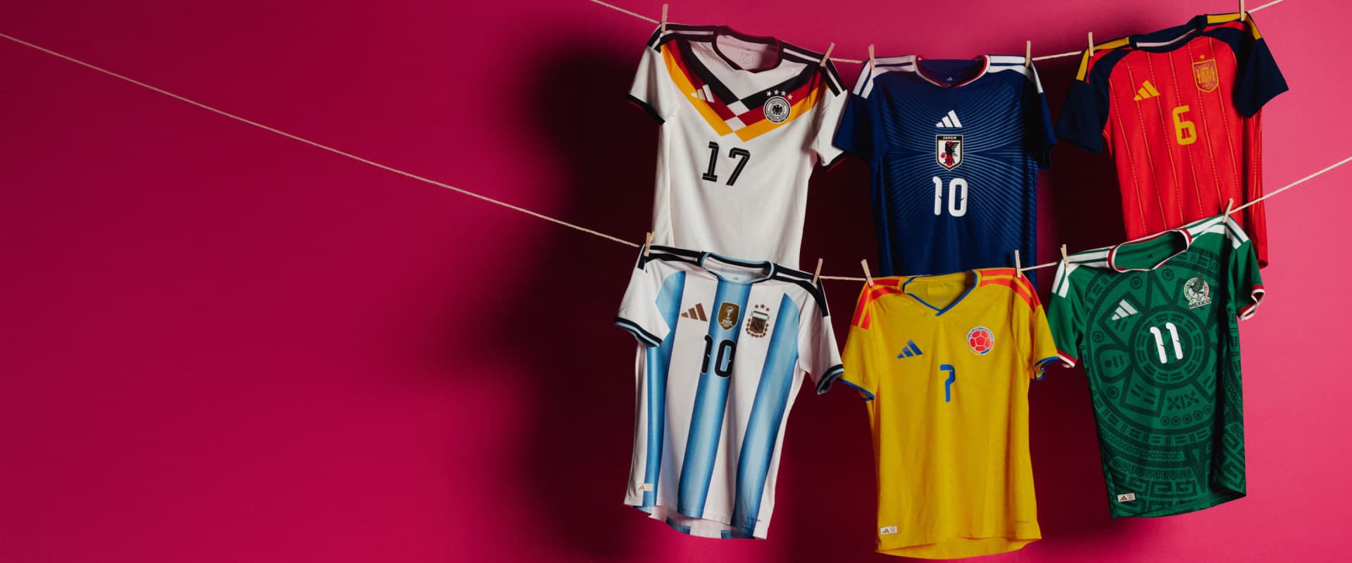 Main image of adidas & Reebok Outlet, ТЦ Гипер Хаус