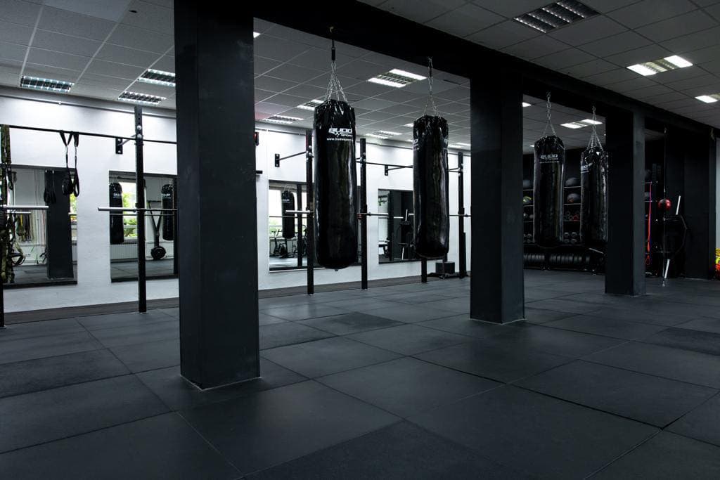 Main image of STRONG BOXING & GYM