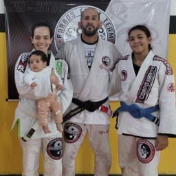 Academia Corpo e Mente Barros Fight Team Coração de Maria logo