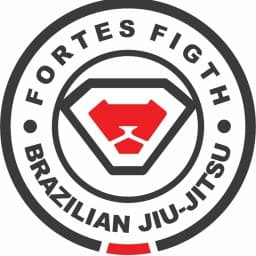 Fortes em Cristo logo