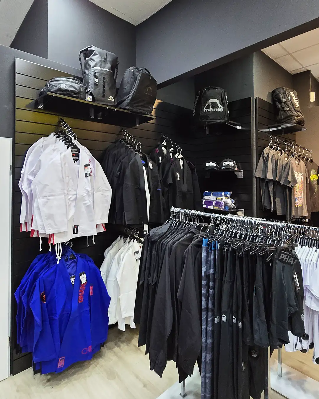Main image of Khun Pon Fight Shop Köln