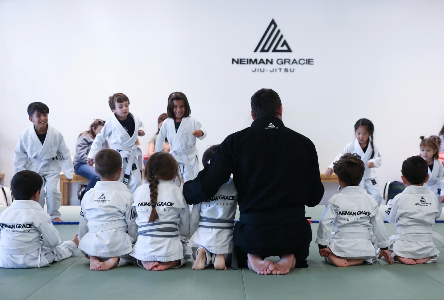 Main image of NEIMAN GRACIE JIU JITSU